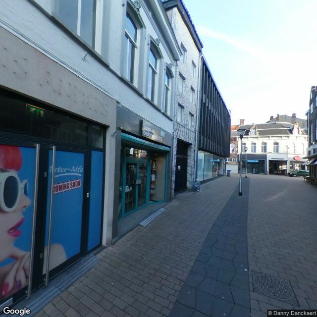 Homerr punt 013emblemen in Tilburg