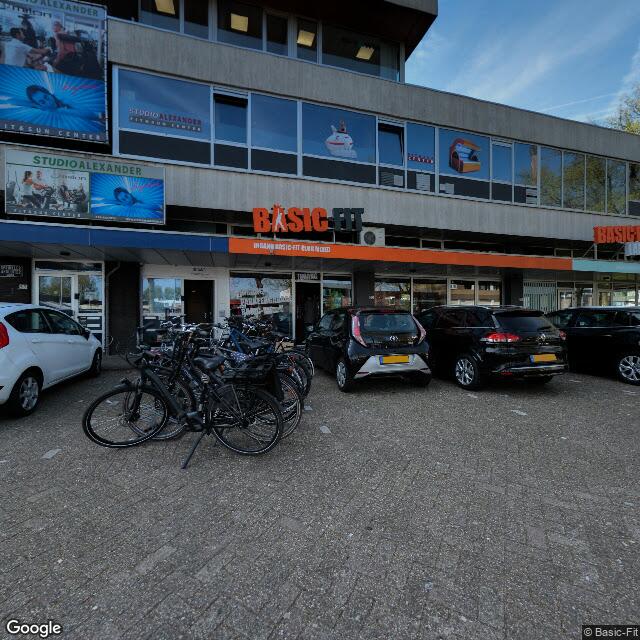 Homerr punt Pakketautomaat Basic-Fit Metaalh in Rotterdam