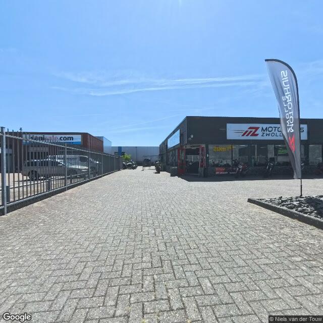 Homerr punt Pakketautomaat Praxis Zwolle in Zwolle