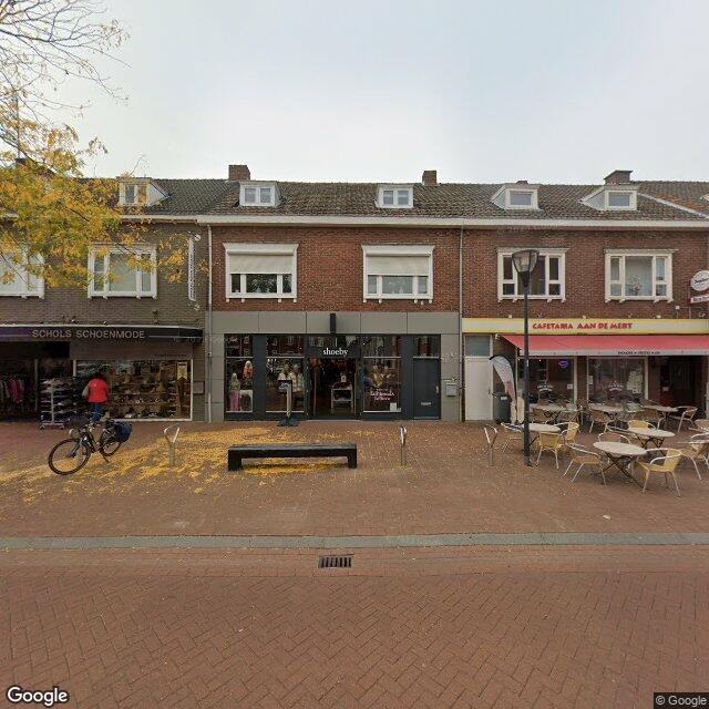 Homerr punt Shoeby Maasbracht in Maasbracht