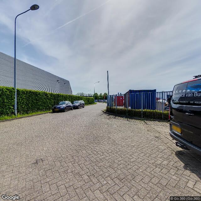 Homerr punt AZ in MAASTRICHT