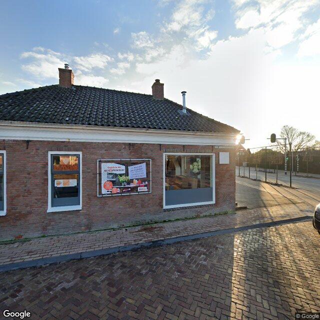 Homerr punt De dorpswinkel of kooplokaal in Sauwerd