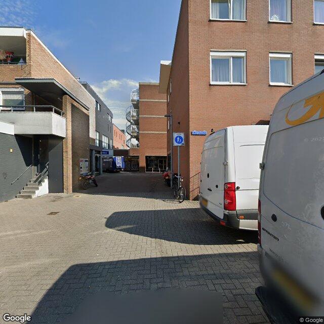 Homerr punt Primera Sanders in HOOFDDORP
